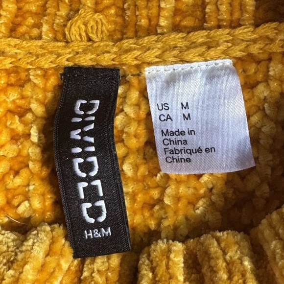 H&M DIVIDED Women's Acrylic Knit Fall Sweater Mustard Yellow Size Medium - Picture 2 of 4
